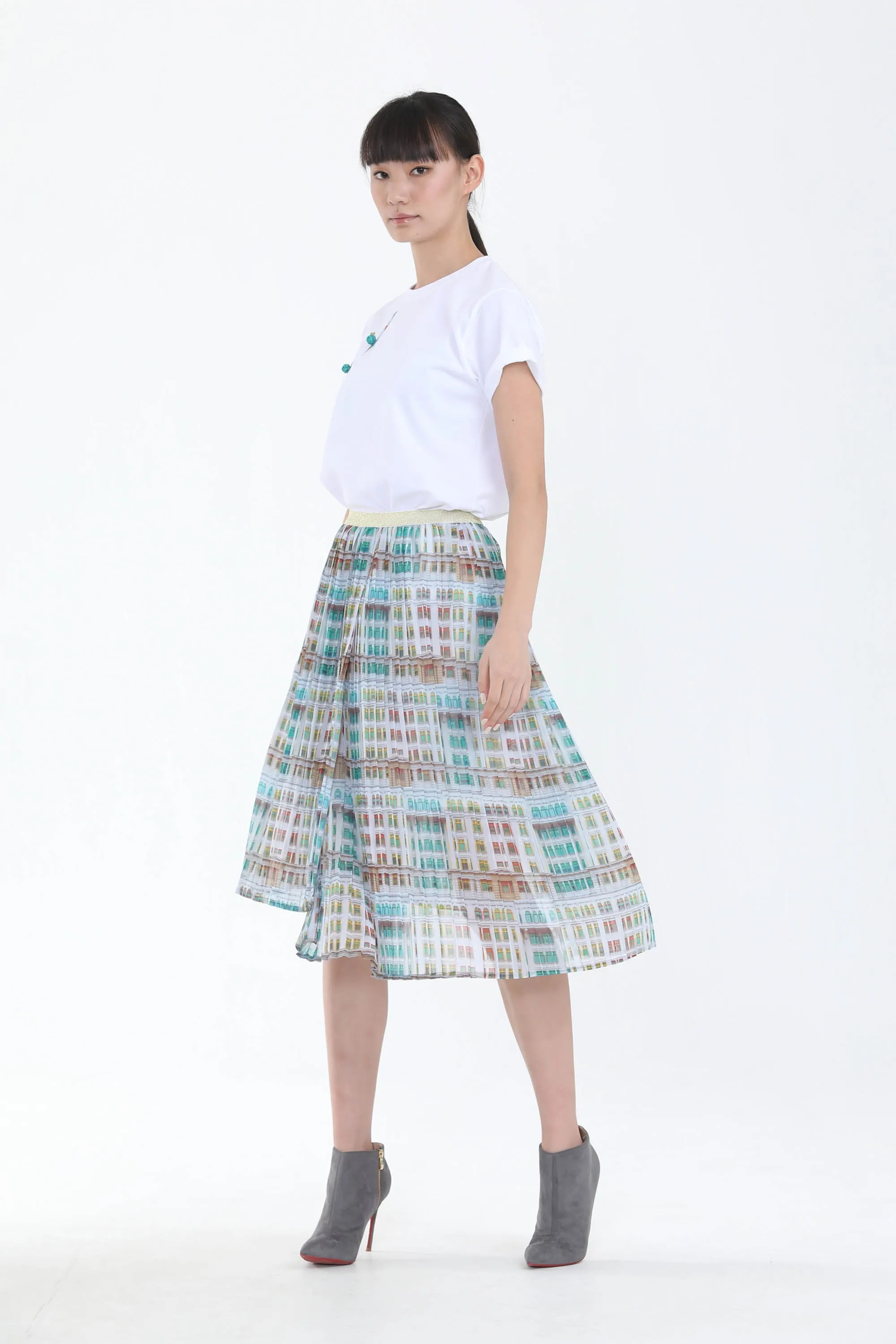 LESLIE Police Station Print Asymmetric Pleated Skirt